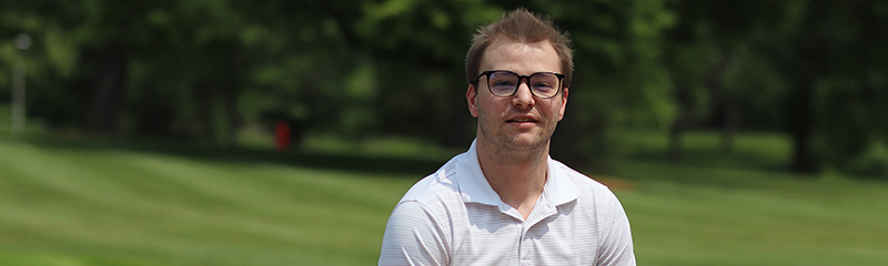 Headshot of NJM employee, Lee.